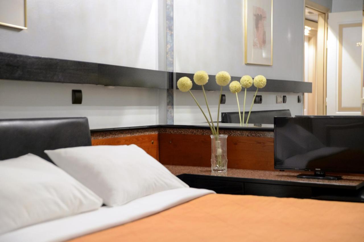 Victory Inn Hotel Athens Ngoại thất bức ảnh