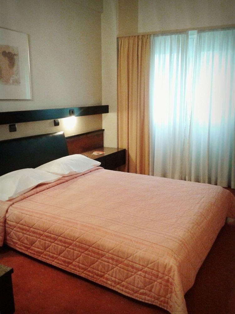 Victory Inn Hotel Athens Ngoại thất bức ảnh